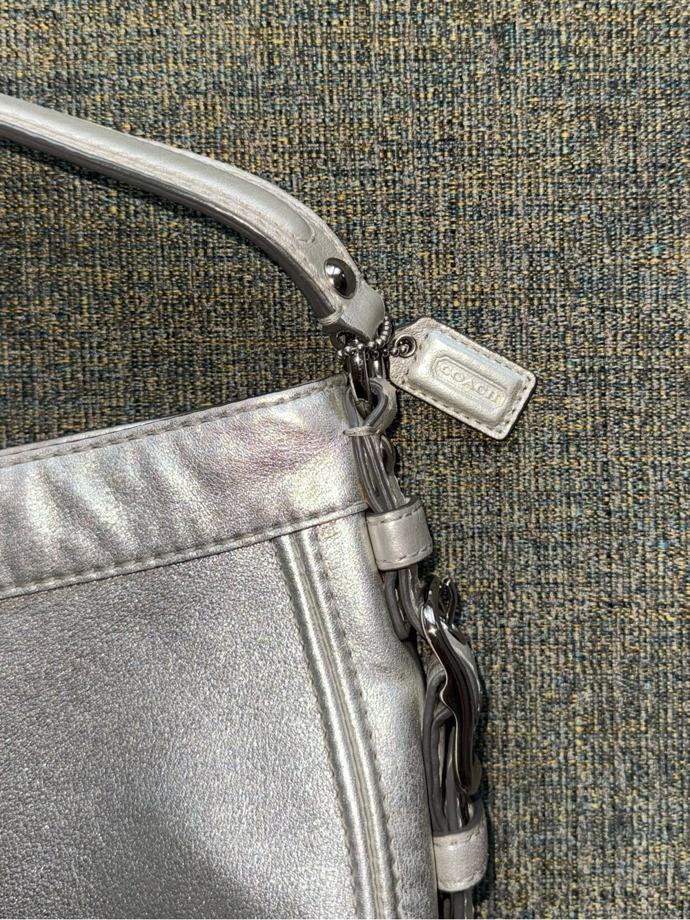 RARE: Coach Silver Purse - Picture 5 of 6